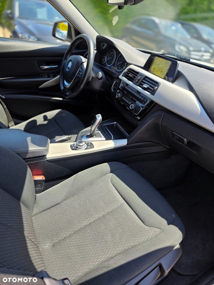 BMW Seria 3 318d - 8
