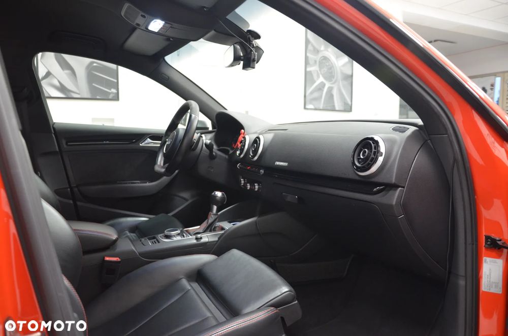 Audi RS3 Sportback - 14