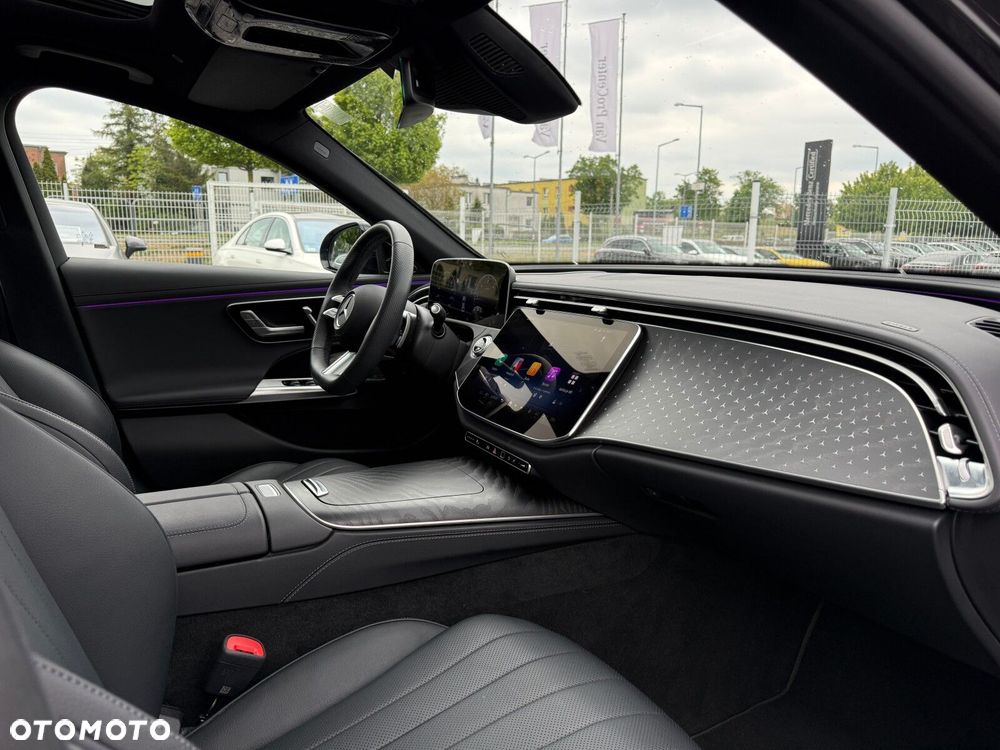 Mercedes-Benz Klasa E 220 d mHEV 4-Matic AMG 9G-Tronic - 27