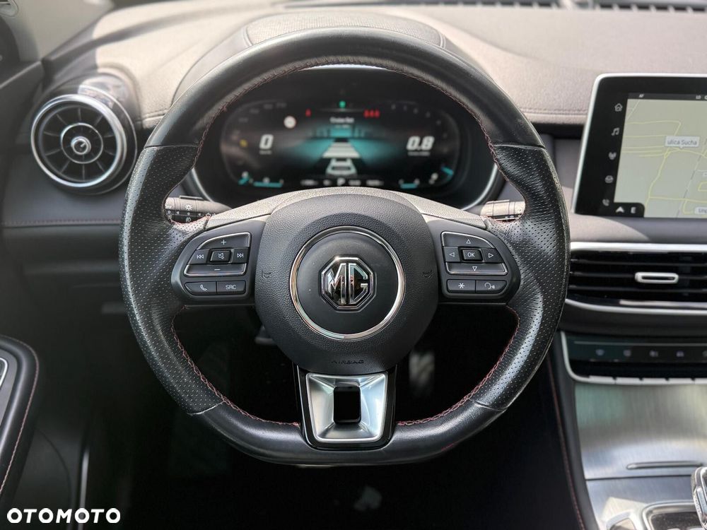 MG HS 1.5 T-GDI Exclusive DCT - 12