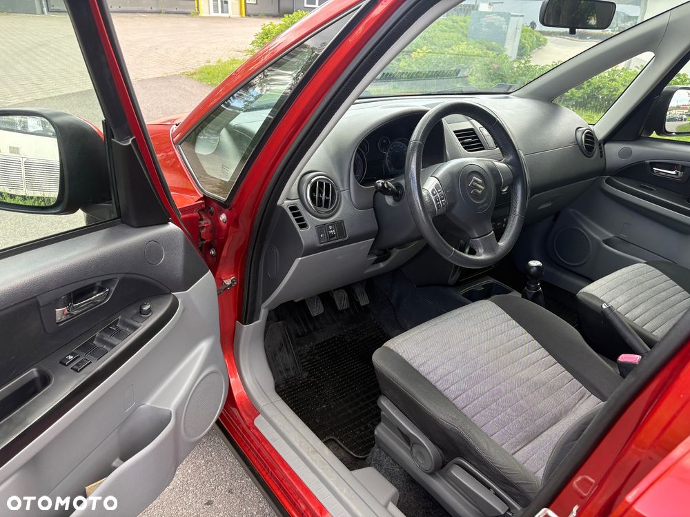 Suzuki SX4 1.6 Premium 4WD - 6