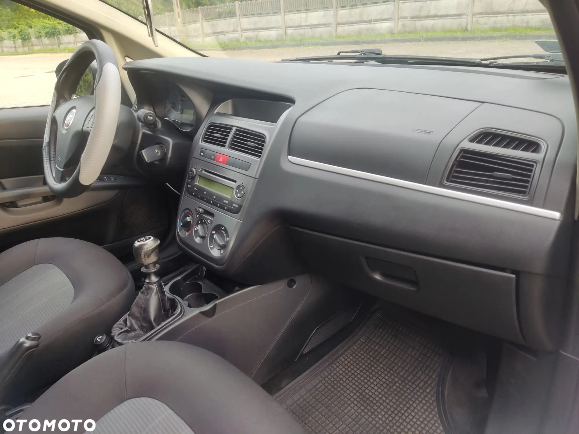 Fiat Linea 1.4 Dynamic - 6