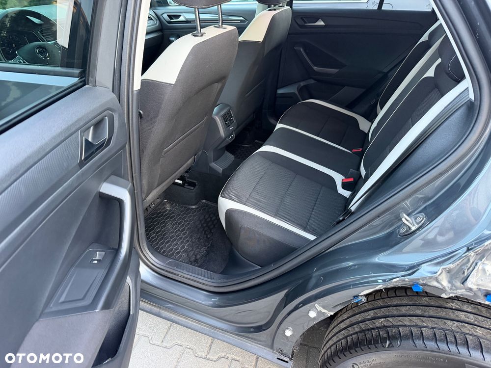 Volkswagen T-Roc 1.5 TSI R-Line DSG - 22