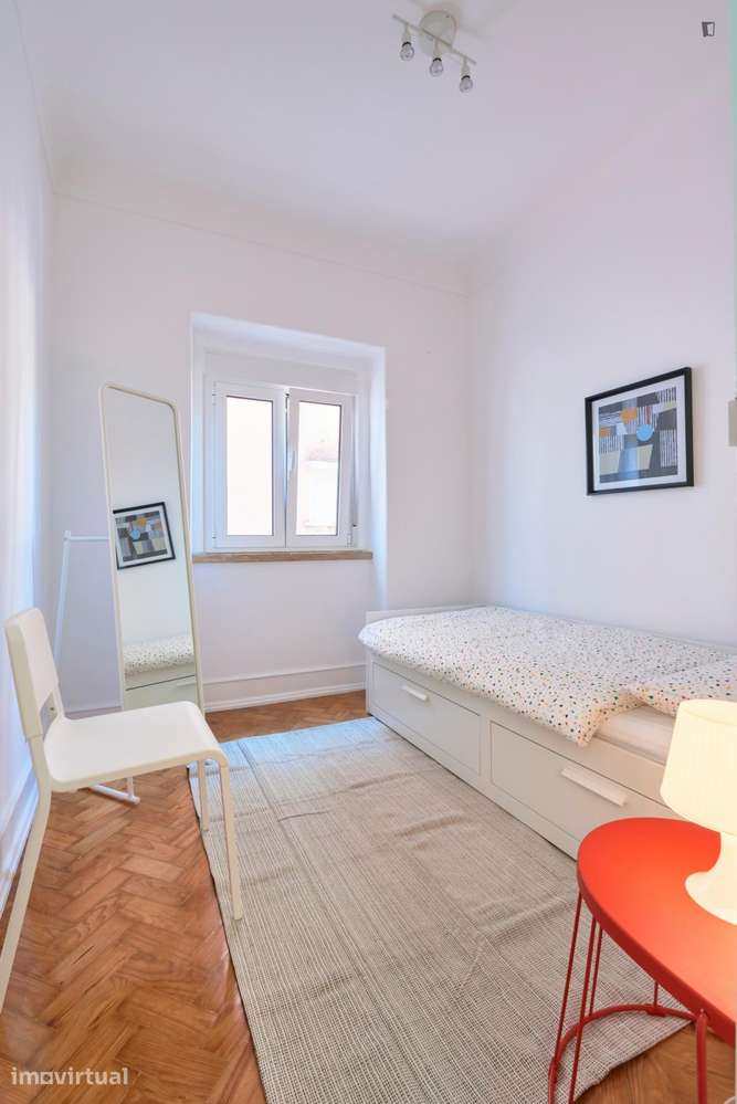 Quarto - localizado em Entrecampos Lisbon - Grande imagem: 3/21