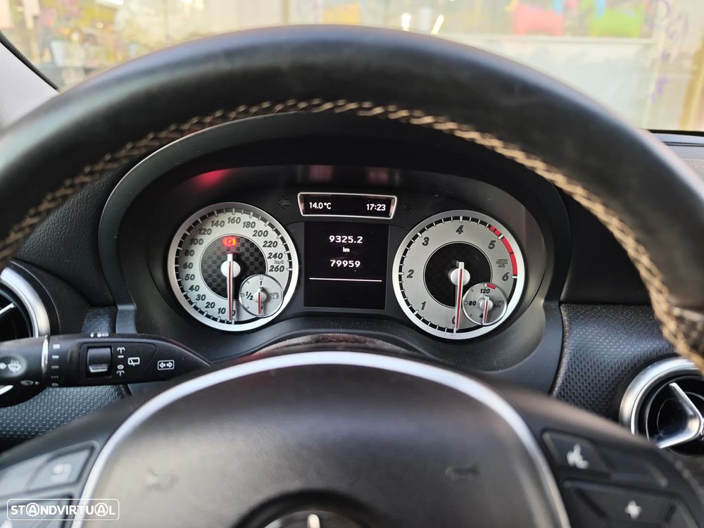 Mercedes-Benz A 180 - 6