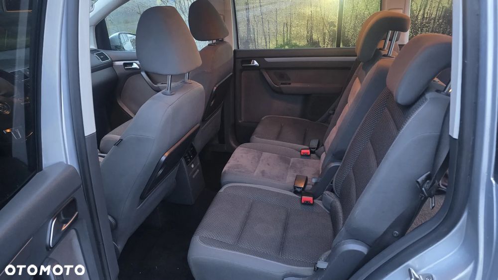 Volkswagen Touran 1.6 TDI DPF Comfortline - 34