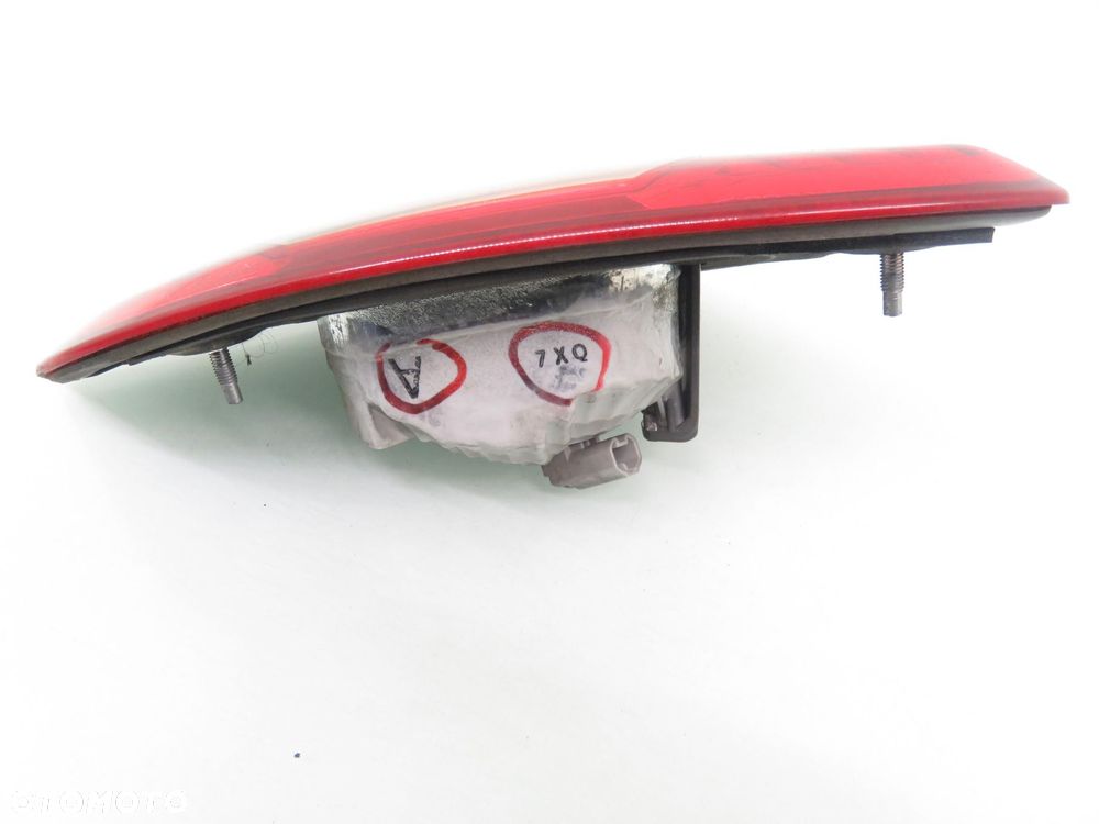 LAMPA PRAWA TYLNA KLAPA TOYOTA COROLLA E12 SEDAN - 2