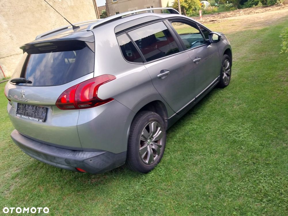 Peugeot 2008 1.2 Pure Tech Active S&S - 14