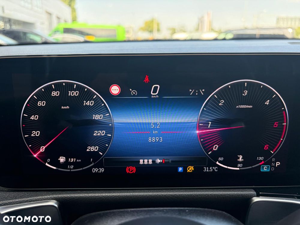 Mercedes-Benz GLB 220 d 4-Matic AMG Line 8G-DCT - 24