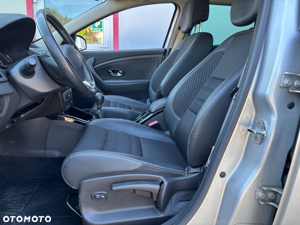 Renault Megane ENERGY TCe 130 BOSE EDITION - 15