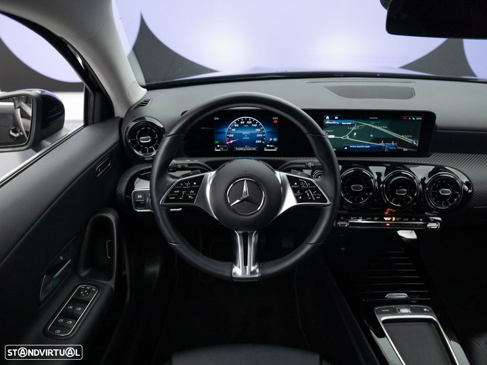 Mercedes-Benz A 250 e - 15