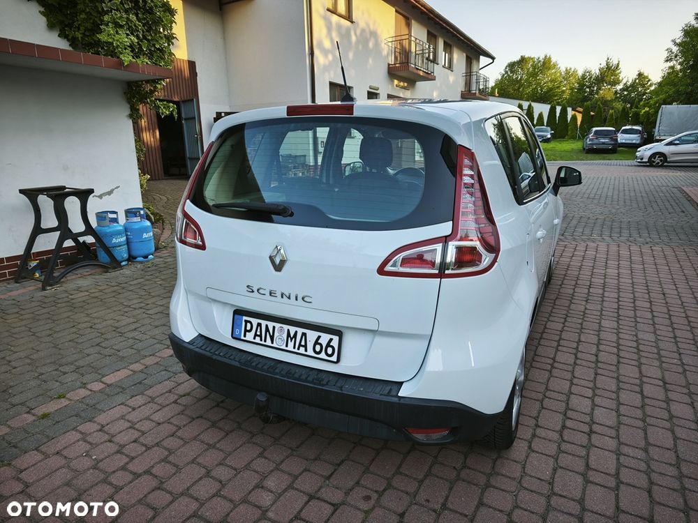 Renault Scenic 1.6 16V 110 TomTom Edition - 13
