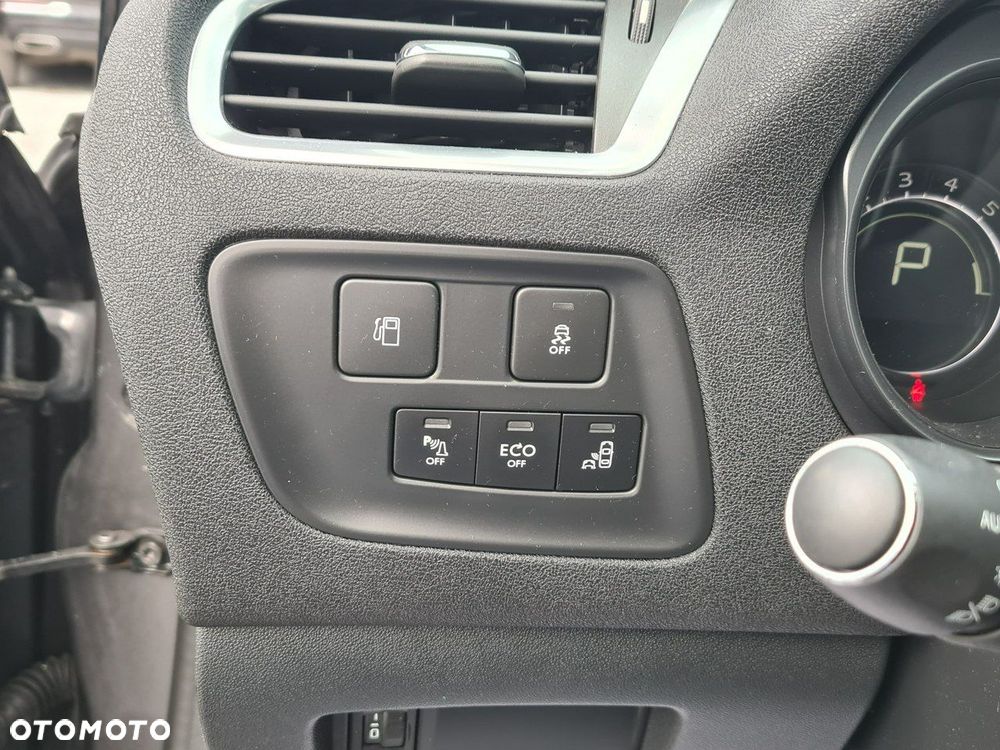 Citroën C4 PureTech 130 Stop&Start EAT8 SHINE - 17