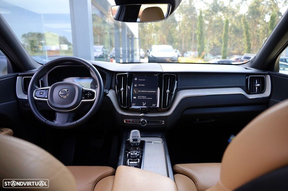 Volvo XC 60 2.0 T8 PHEV Inscription AWD - 24