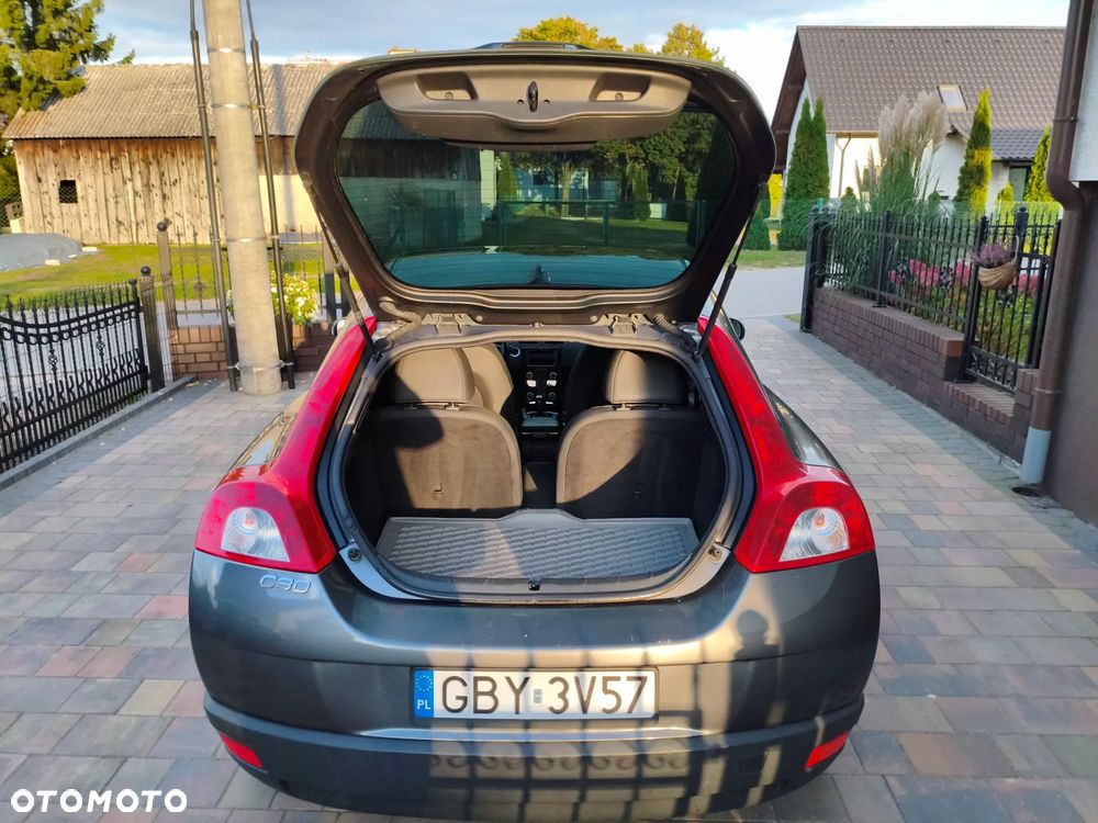 Volvo C30 2.0D Powershift Momentum - 12