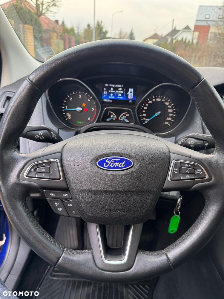 Ford Focus - 23