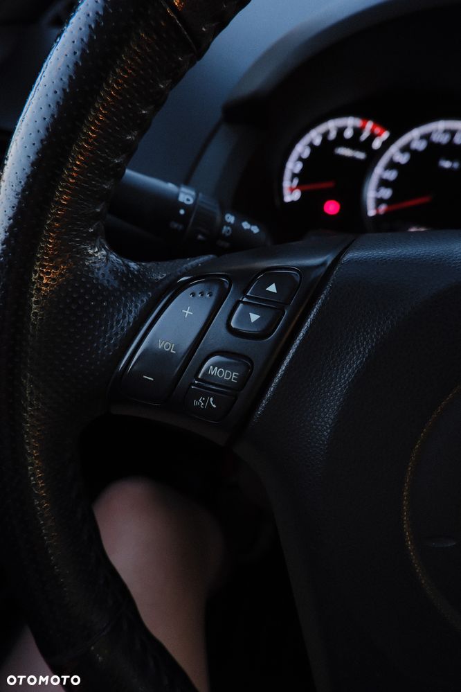 Mazda 5 2.0 Exclusive + - 25