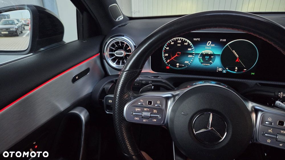 Mercedes-Benz Klasa A 180 AMG Line 7G-DCT - 8