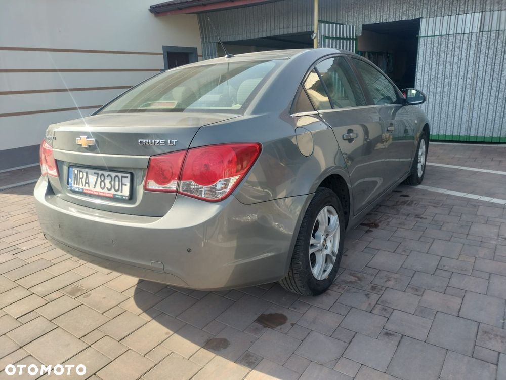 Chevrolet Cruze - 4