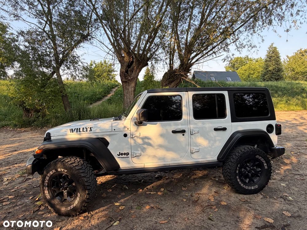 Jeep Wrangler - 12
