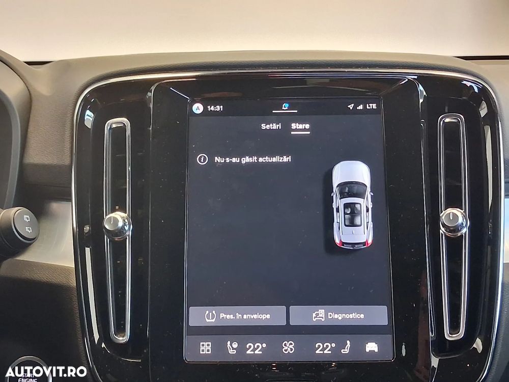 Volvo XC 40 B4 AT FWD MHEV Ultra Dark - 34