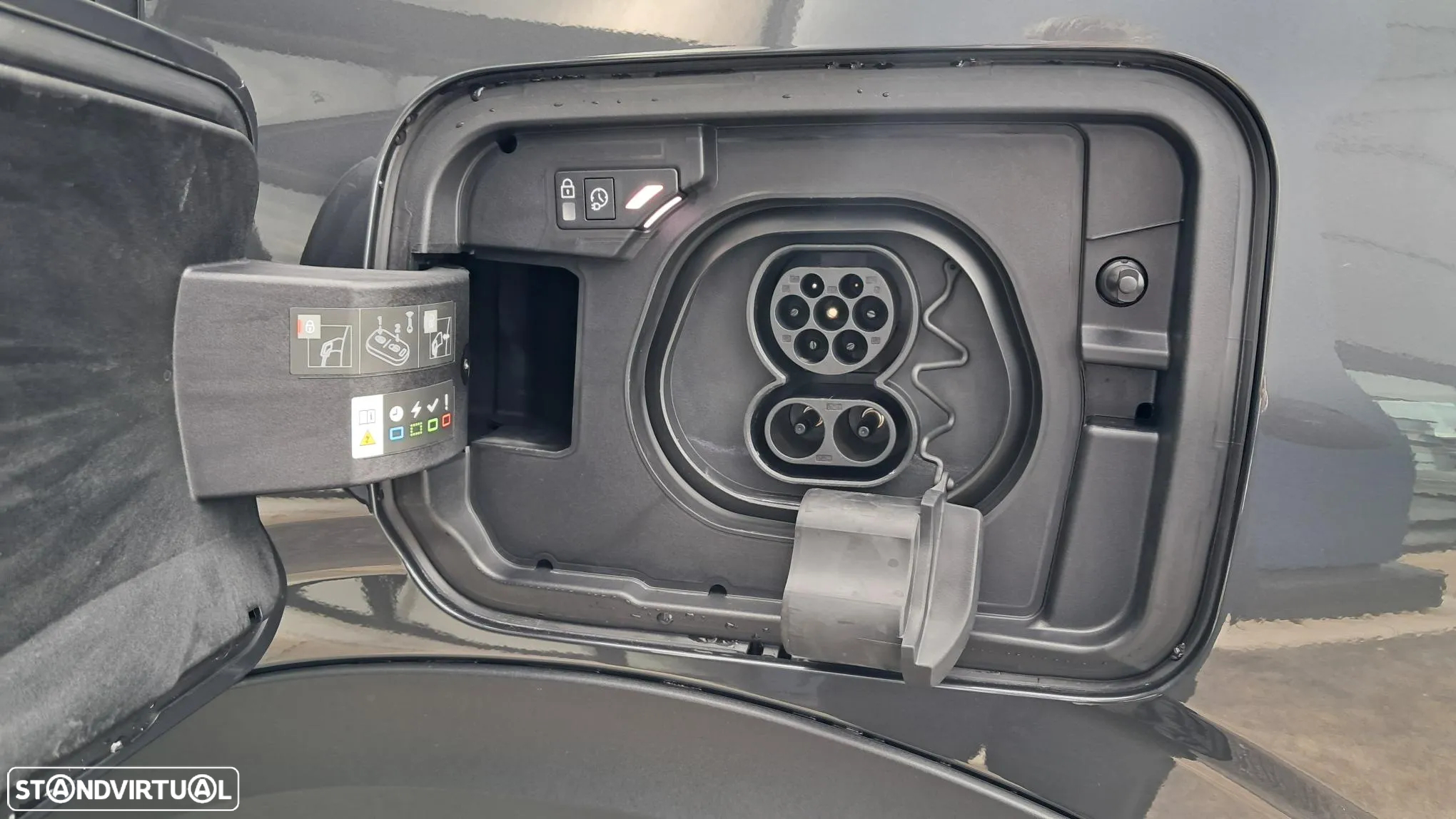Peugeot E-5008 73 kWh Allure - 18