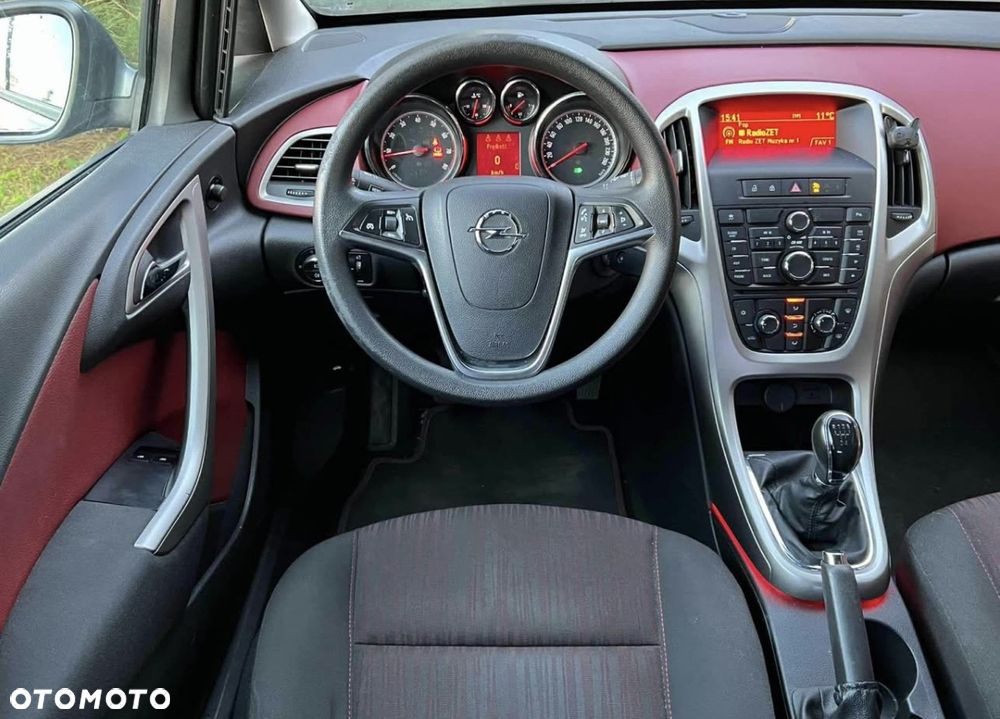 Opel Astra 1.6 Design Edition - 13