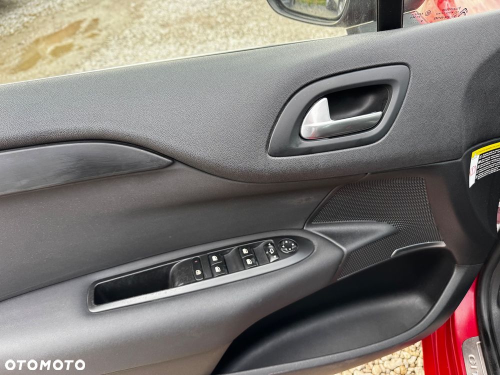 Citroën C4 VTi 120 Exclusive - 28