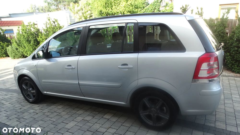 Opel Zafira 1.8 Essentia - 7