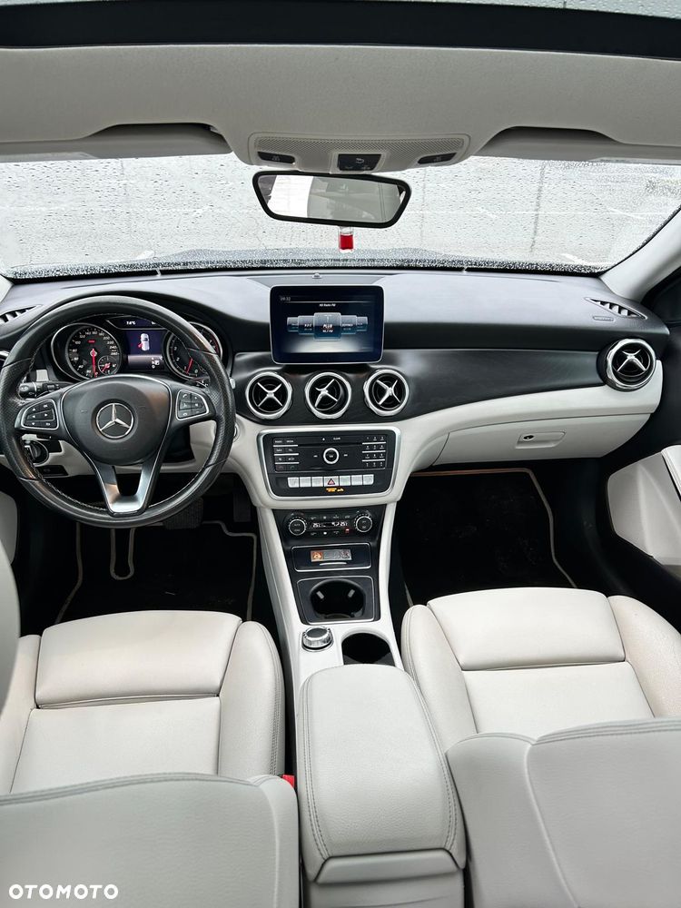 Mercedes-Benz GLA 250 4-Matic - 5