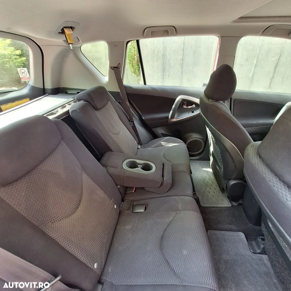 Toyota RAV4 2.0 Aut Executive - 28