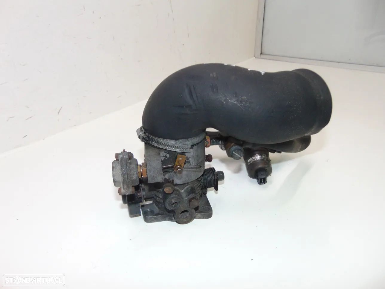 Volvo serie 200/700/900 corpo borboleta - 1