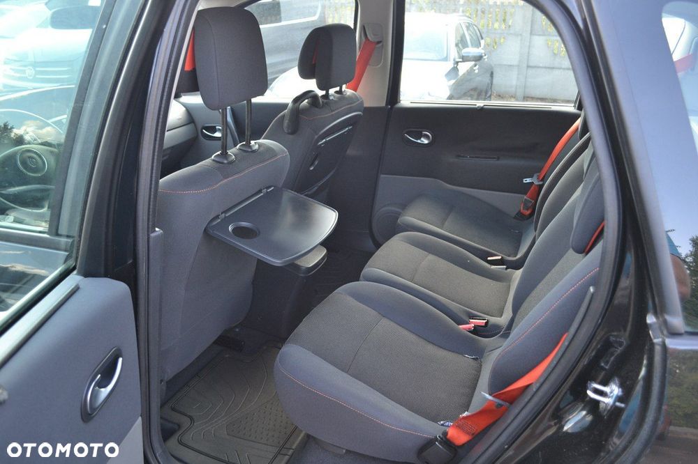 Renault Scenic Conquest - 8