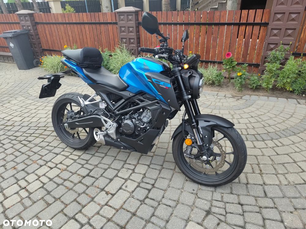 Honda CB - 1