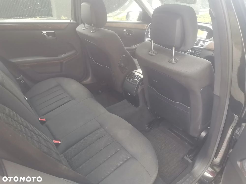 Mercedes-Benz Klasa E - 9