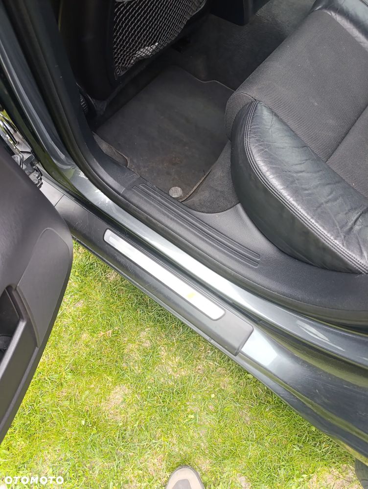 Audi A6 Avant 2.4 - 13