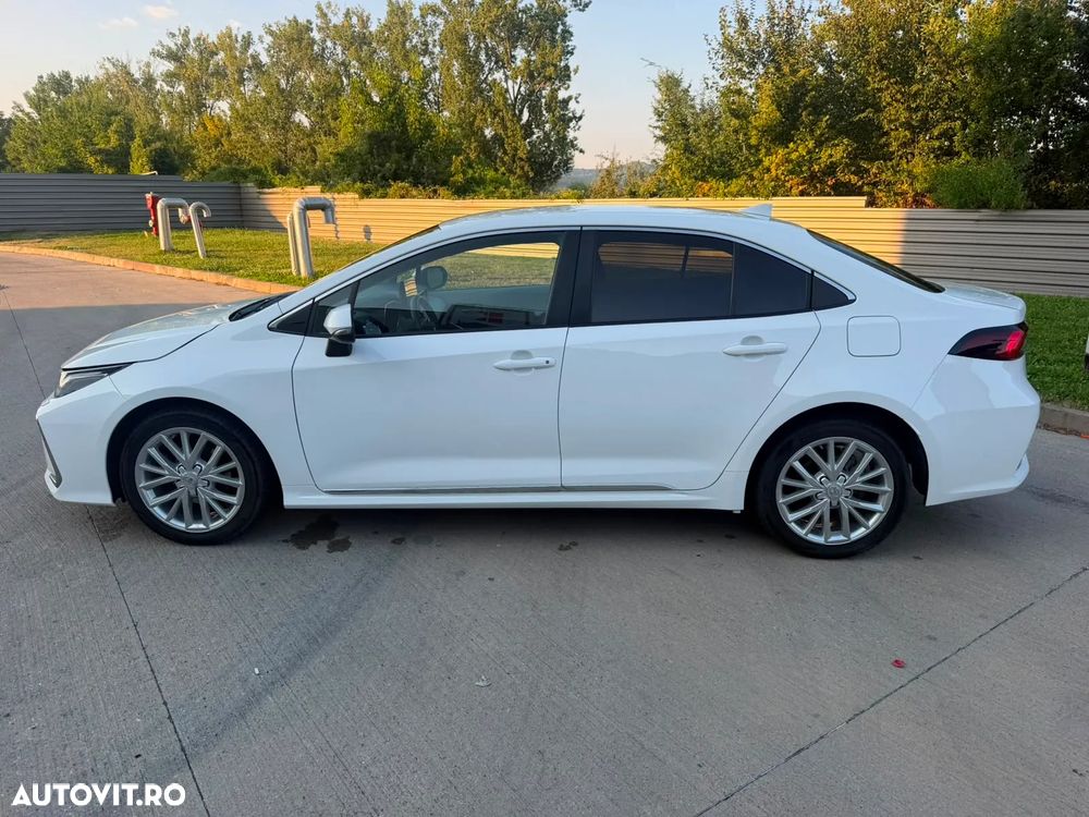 Toyota Corolla 1.8 HSD Dynamic - 12