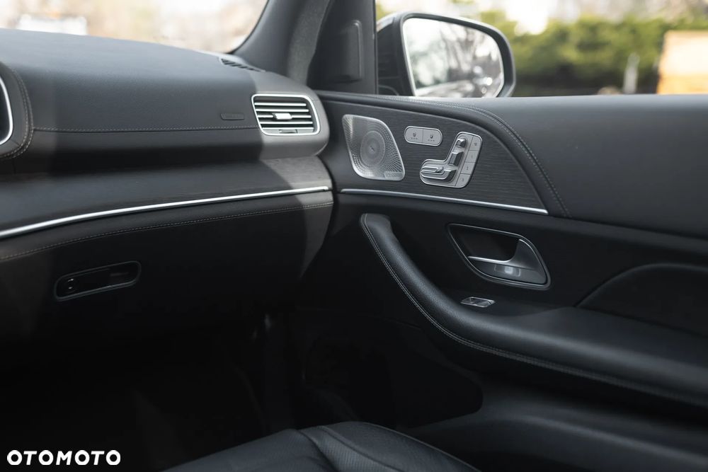 Mercedes-Benz GLS - 20