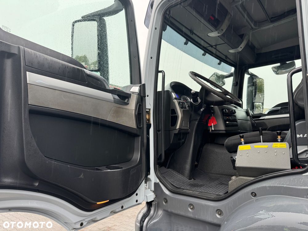MAN TGS 33.360 6x4 HYDROBURTA Import Francja - 33