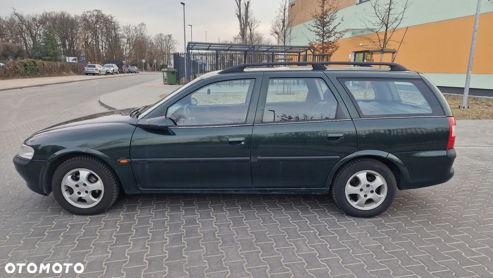 Opel Vectra - 8