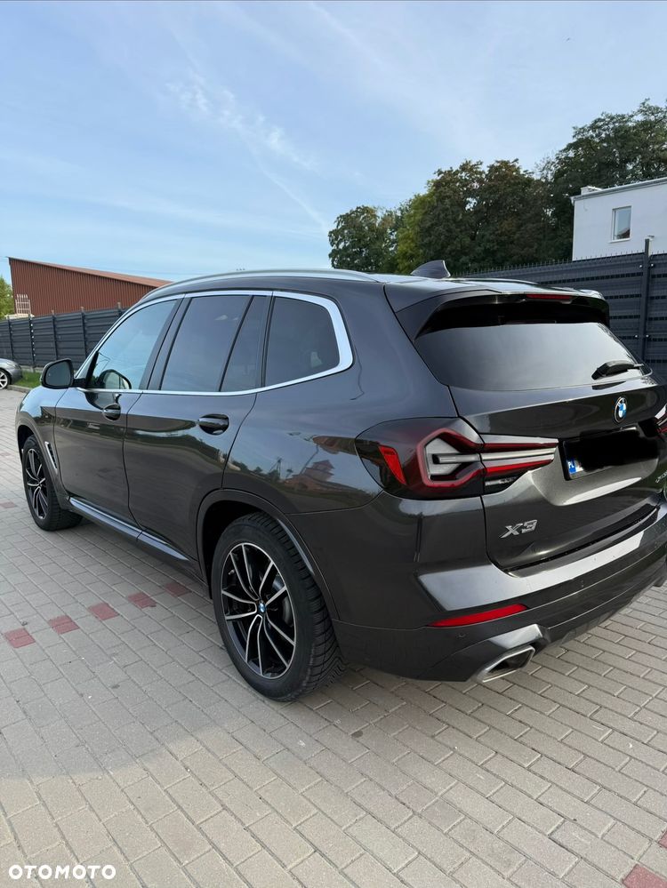 BMW X3 xDrive30i GPF Luxury Line - 3