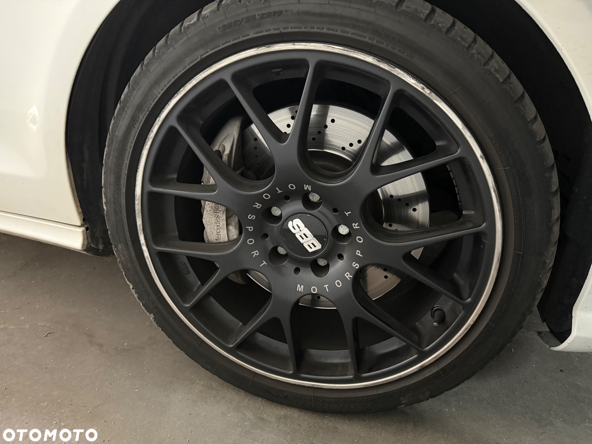 Mercedes-Benz CLS 500 4-Matic BlueEff - 16