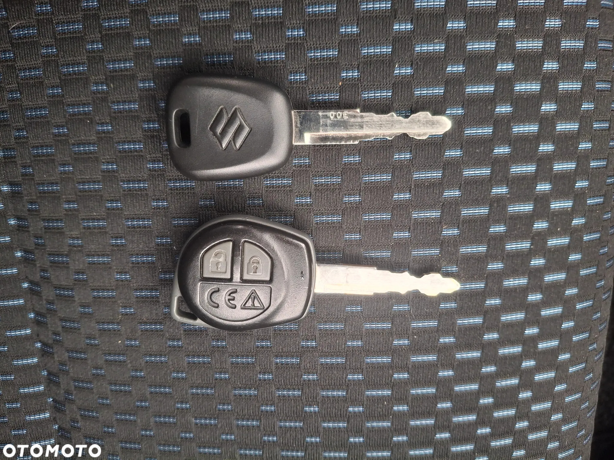 Suzuki Ignis 1.2 SHVS Premium - 23