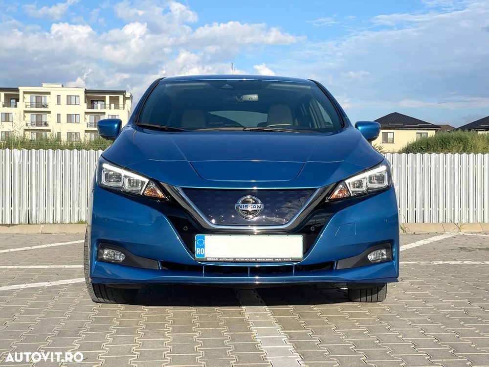 Nissan LEAF 62 kWh e+ N-Connecta - 2