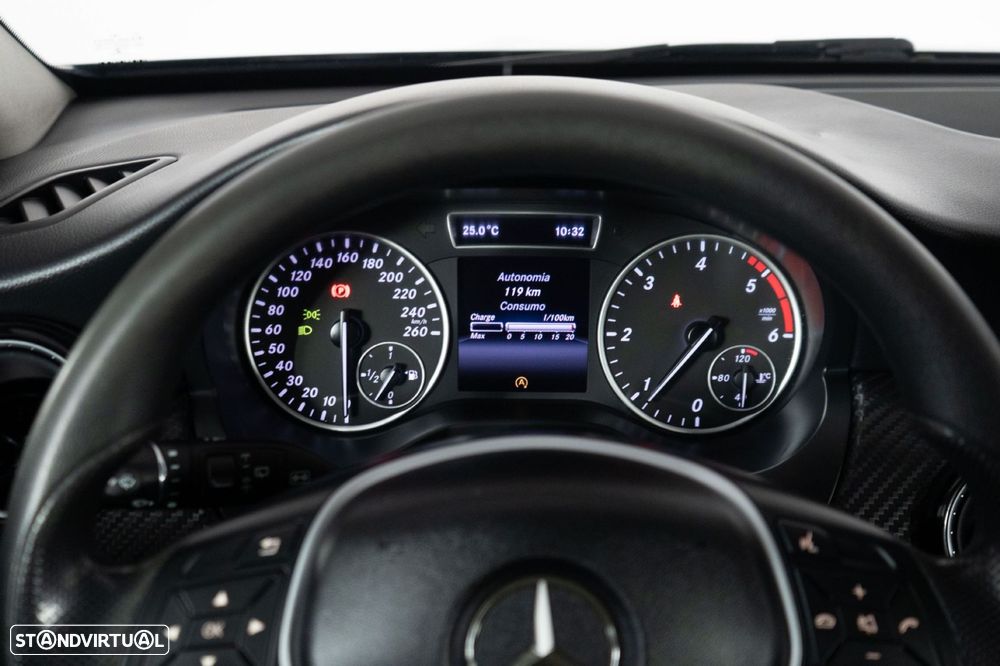 Mercedes-Benz GLA 180 CDi Style - 19
