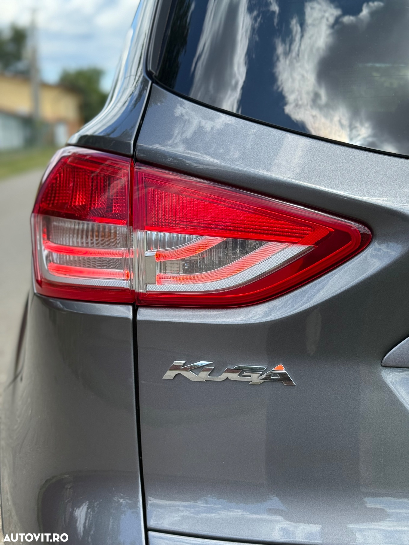 Ford Kuga 2.0 TDCi 4WD Powershift Titanium - 28