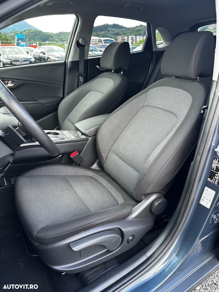 Hyundai KONA Premium - 22
