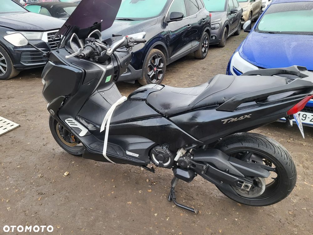 Yamaha Tmax - 4