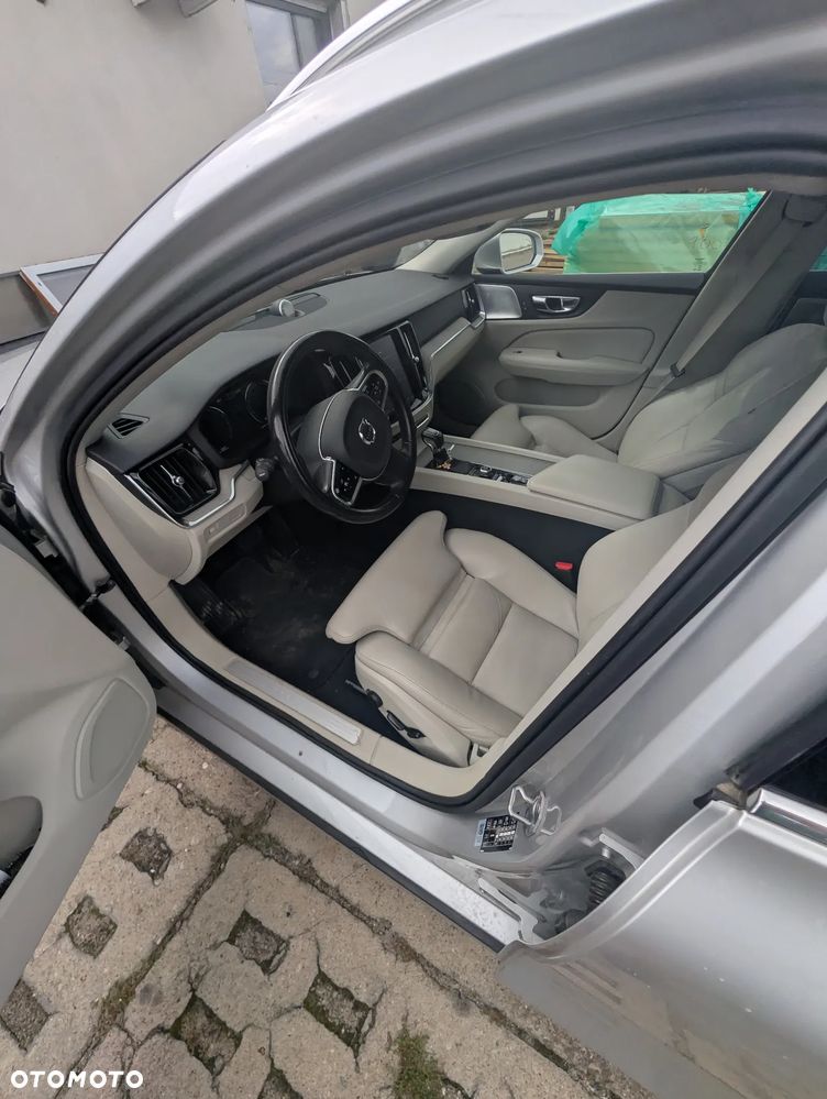 Volvo V60 T4 Inscription - 16