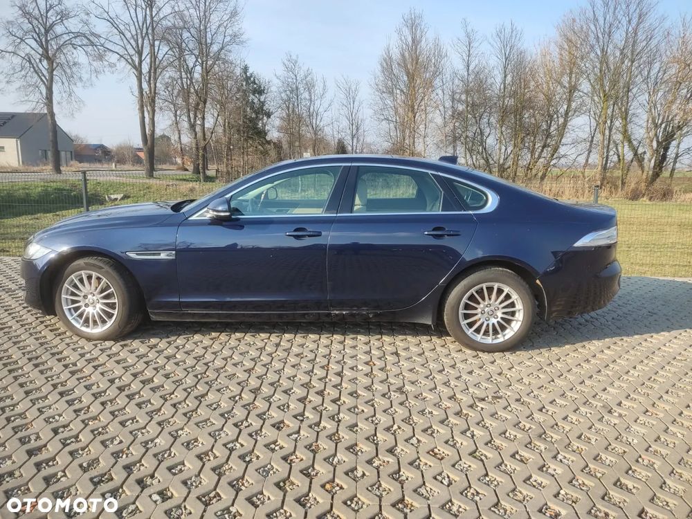 Jaguar XF E-Performance Prestige - 11